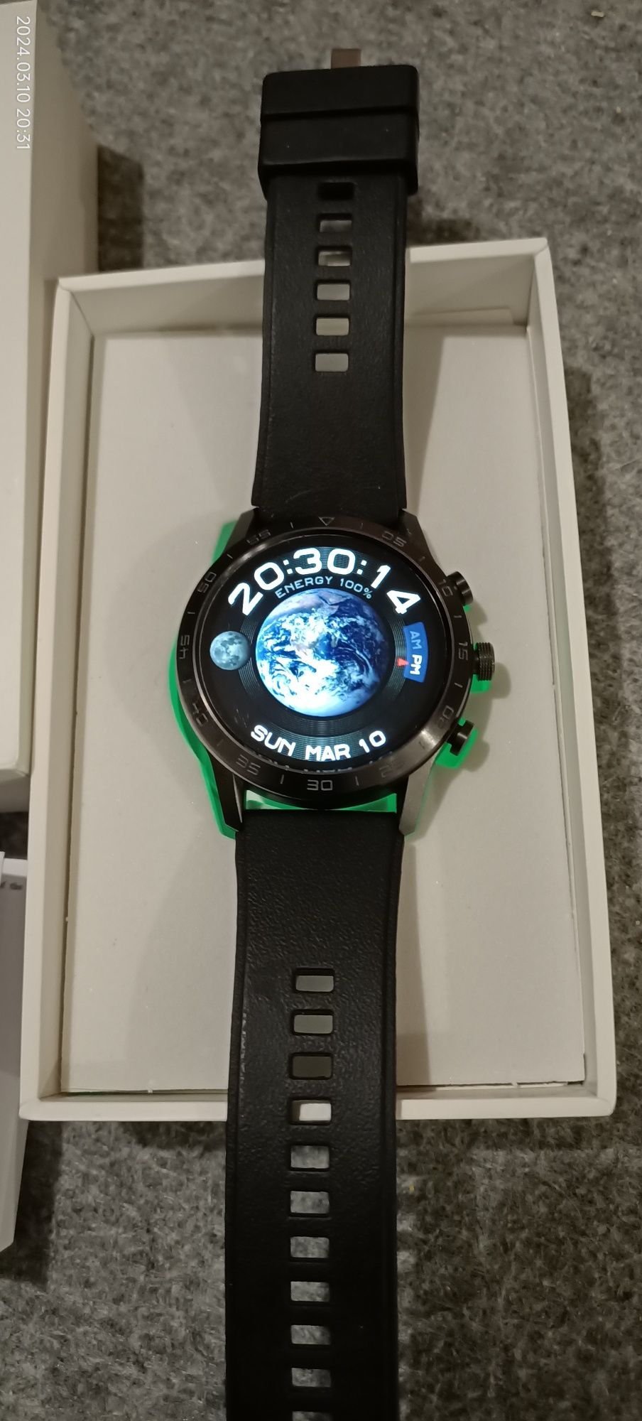 Smartwatch DT 70 idealny na prezent