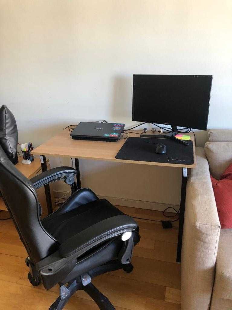 Mesa secretária 1,00m x 0,7 (pouco usada)