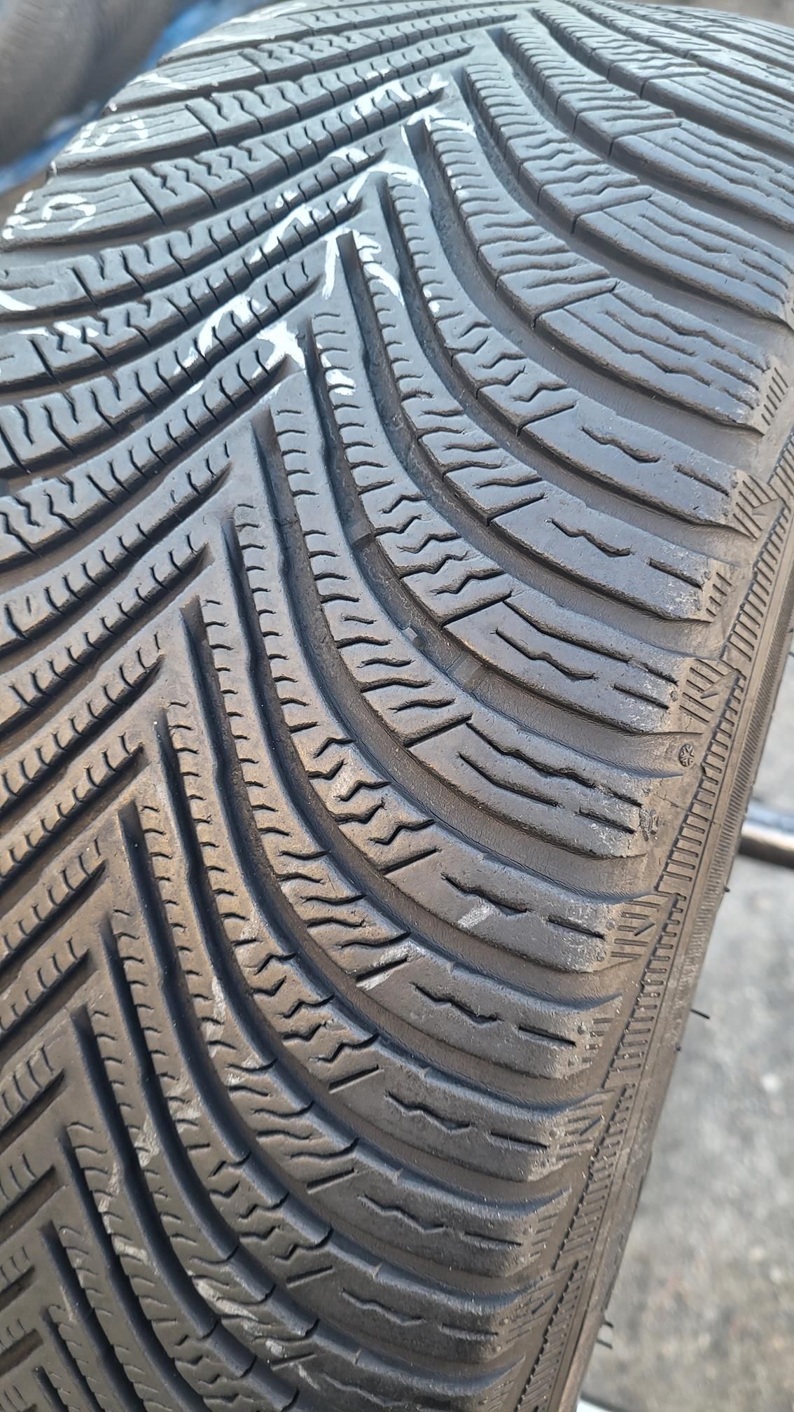 205/55/16 Michelin Alpin 5 ZP Runflat 91H