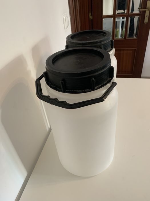 Garrafão com tampa rosqueavel