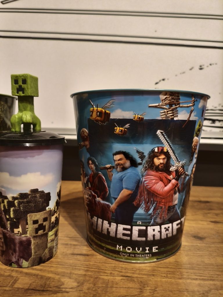 Minecraft movie 2x wiaderko na popcorn + kubek i figurka creeper