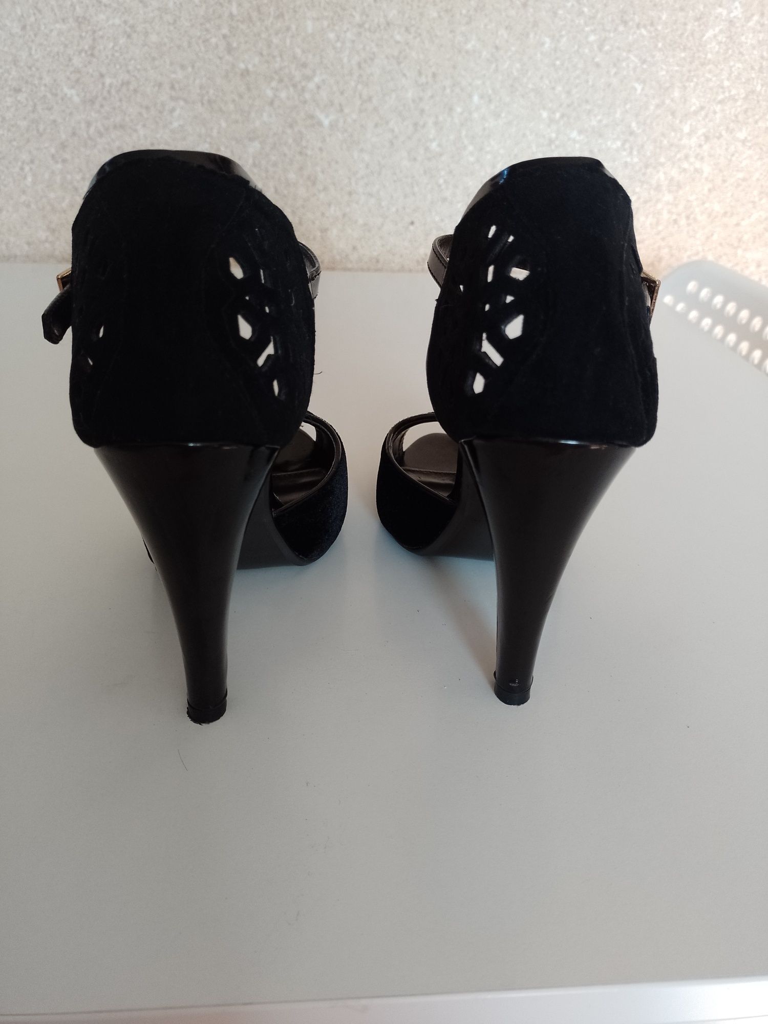 Buty damskie ,wysoki obcas
