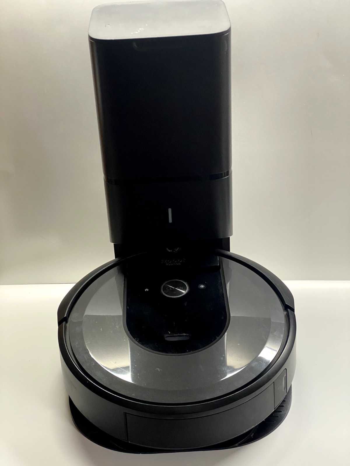 iRobot Roomba i7 KOMPLET, STAN BDB