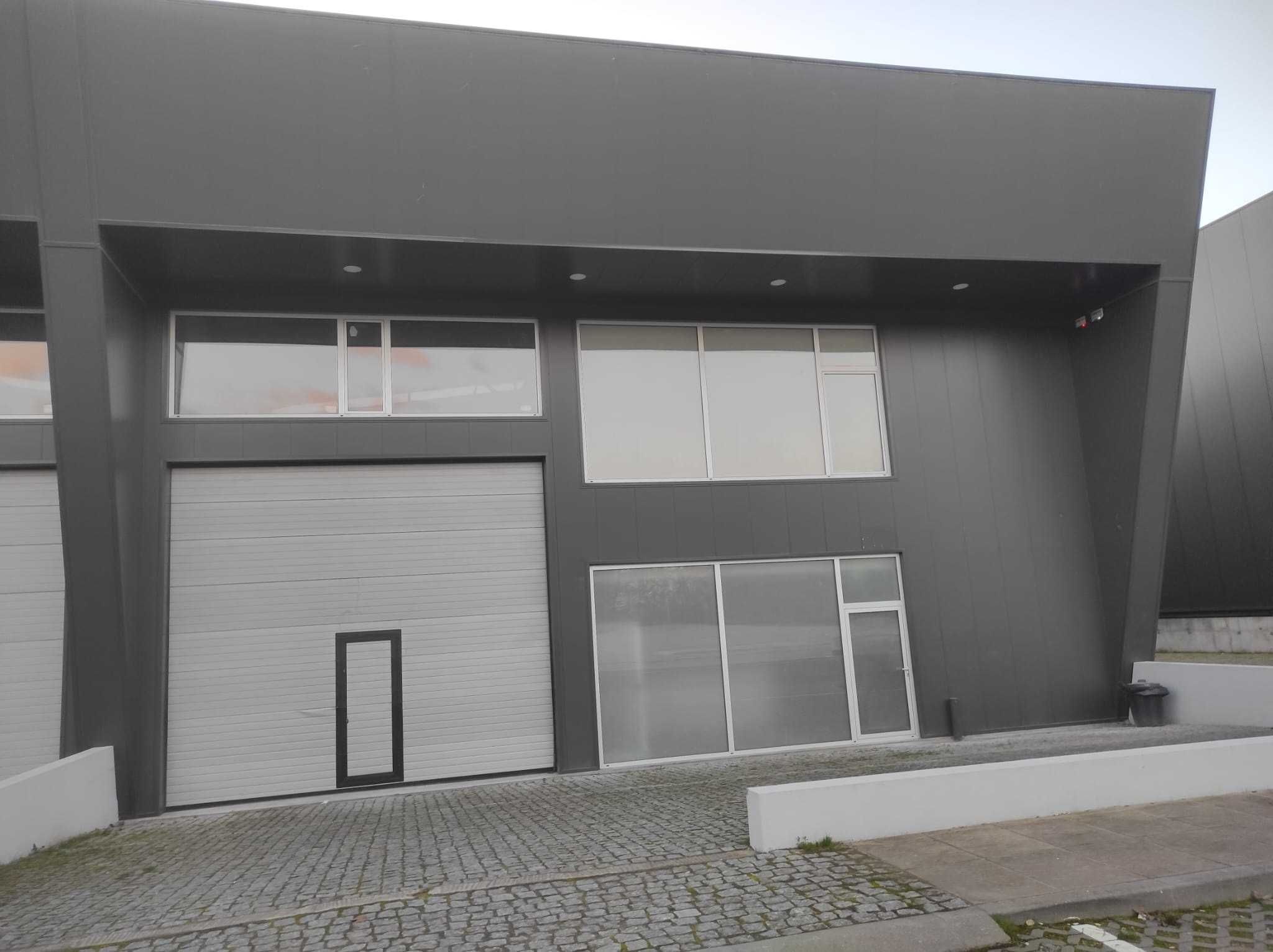 Pavilhão industrial, 300m2 Lousada