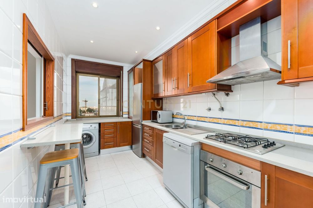 T2 Parqueamento | Elevador | Campo de Ourique | VistaTejo