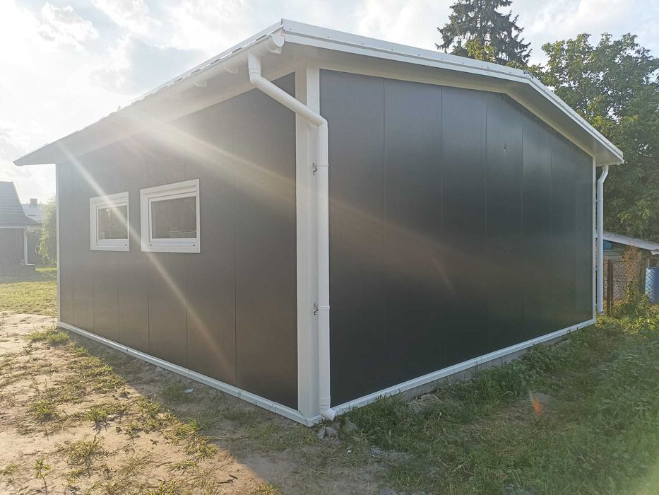 Garaż/Pawilony z płyty warstwowej PIR/ocieplane