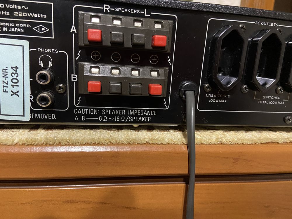 Підсилювач Pioneer SA-520