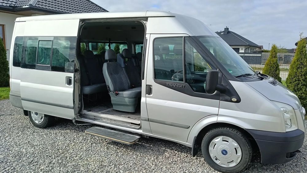 Opel VIVARO 1.6 CDTI 120 KM  Klima Transit 9 osobowy 2.2 2013Rok L3H2 Tempomat Czujniki Parkowania.