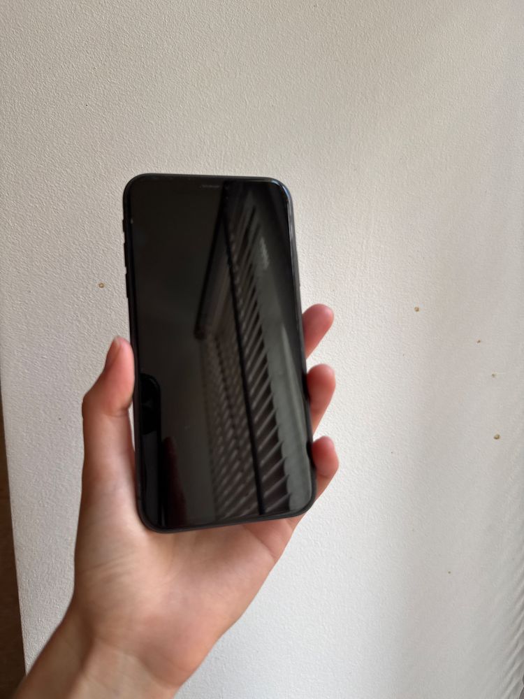 Продам 11 Iphone 256 Gb