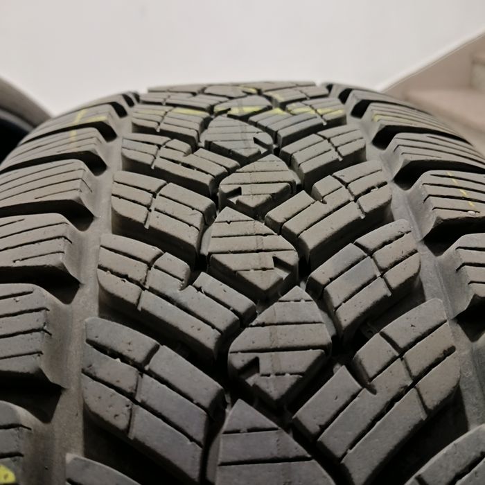 Wawa piękne opony zimowe FULDA 215/60r17 super stan Wawa