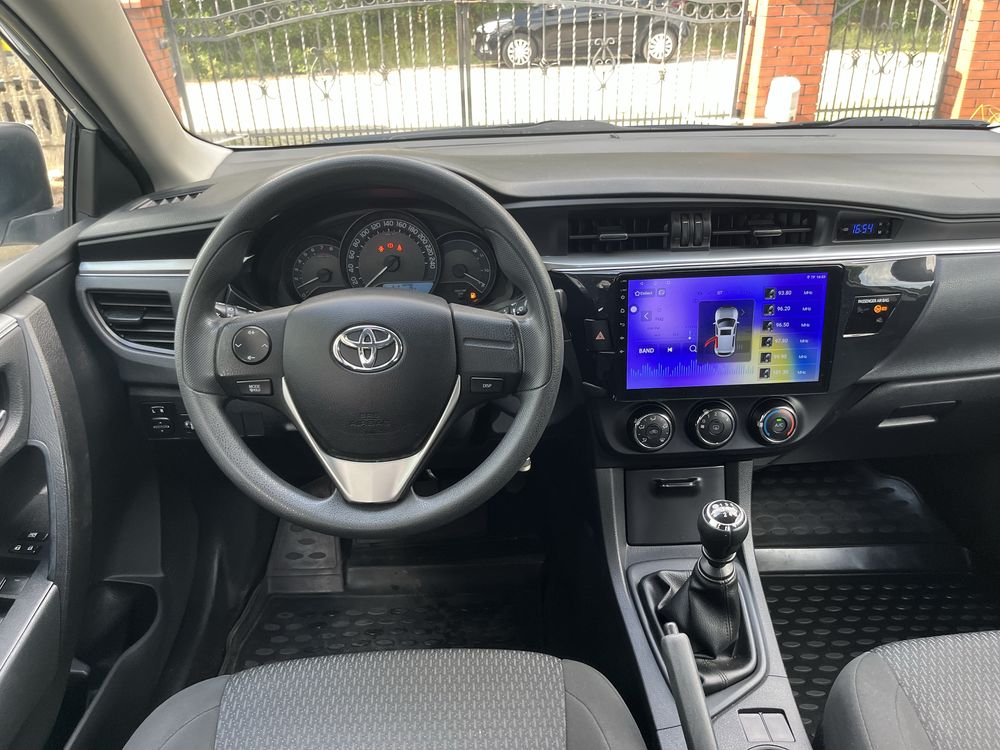 Toyota Corolla 1,6 benz !