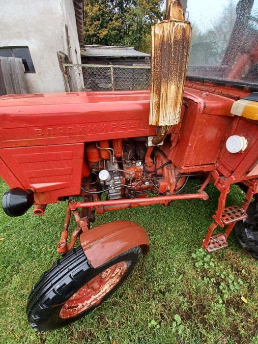 Sprzedam ciągniki c360 i ruski ciągnik