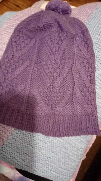 Czapka zimowa damska  z pomponem AST  Fioletowa
M ·Bardzo dobry