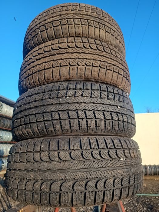 Opony zimowe Antares 215/50R17 z 2023r