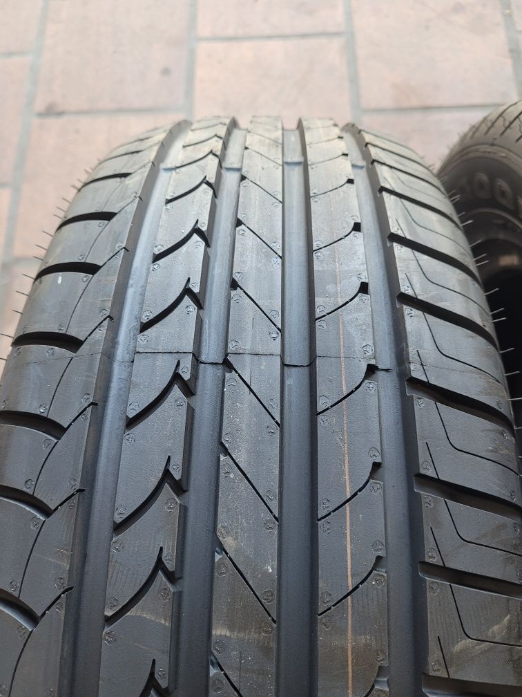 Pneus 225/60R16 Goodyear