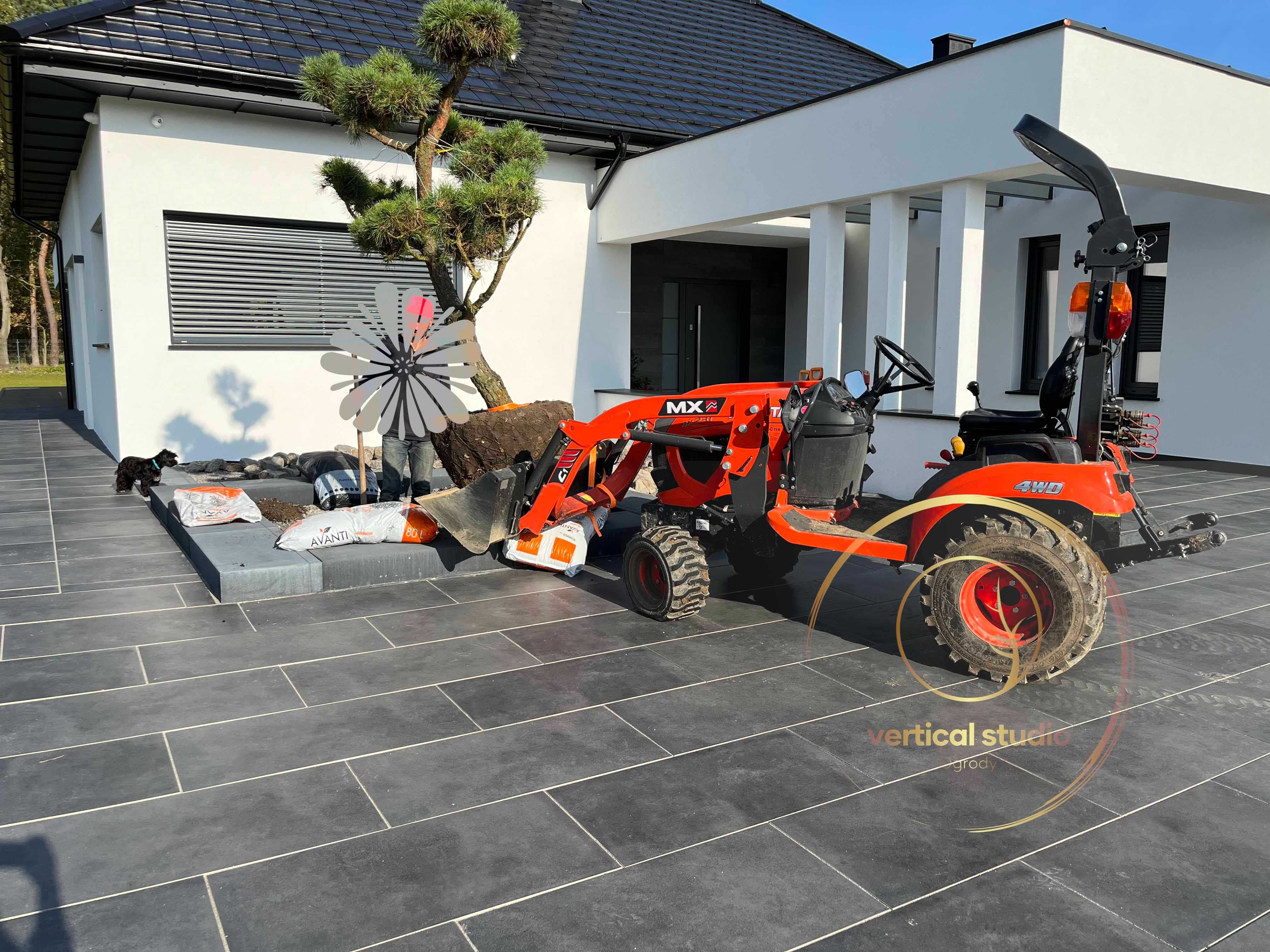 Mini traktor, glebogryzarka separacyjna, ładowacz, minikoparka