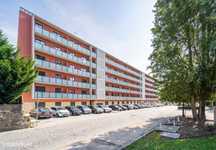 Luxuoso apartamento T1 Kit, novo, completamente equipado e mobilado
