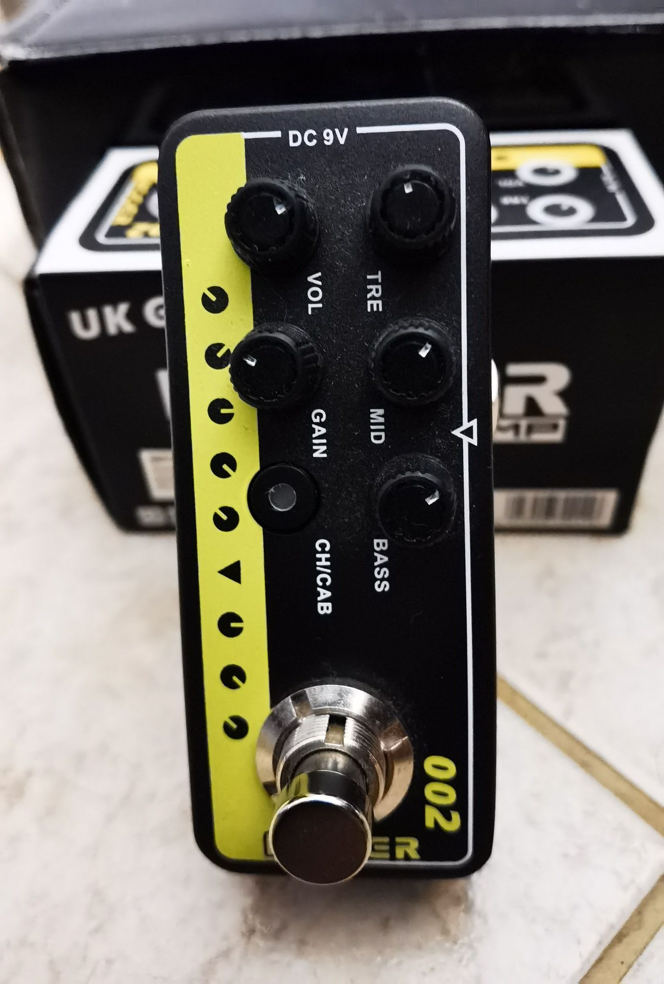 Pedais de efeitos (delay, preamp, ir loader, distortion) : boss, tc el