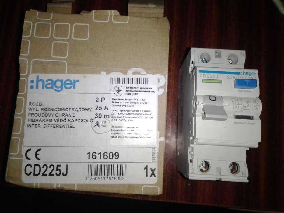 Выключатель дифференциального тока, УЗО Hager CD226J