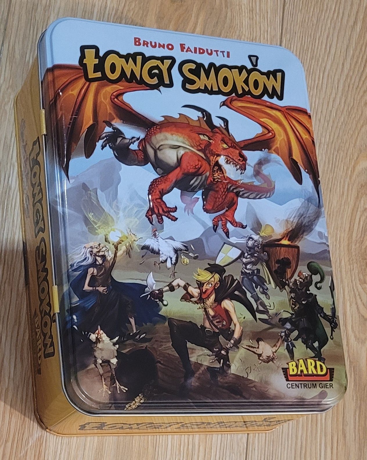 Łowcy smoków  - gra godna polecenia, stan idealny.