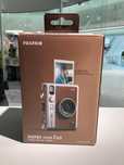 Гібридна моментальна камера Fujifilm Instax Mini Evo Brown