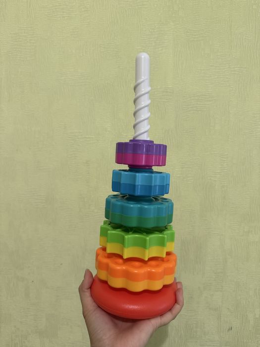 Пірамідка монтесорі