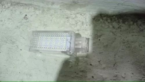 Luz LED bagageira/entrada