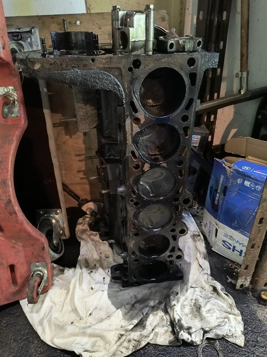 BMW m51d25 blok silnika e28 e30 e34 e38 dekoracja stolik