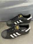 Black Gold\Superstar\adidas\nowy UnisexTrampki.40