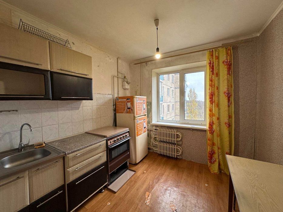 ПРОДАМ великогабаритну 1-кімн. квартиру (3 мкрн, лівий берег)