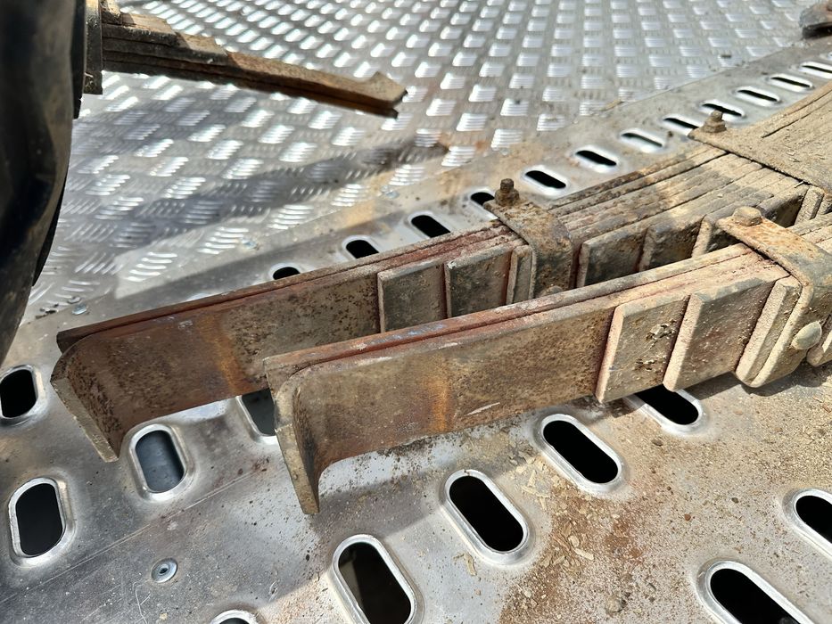 Resory resor przyczepy d47 d46 rozrzutnik