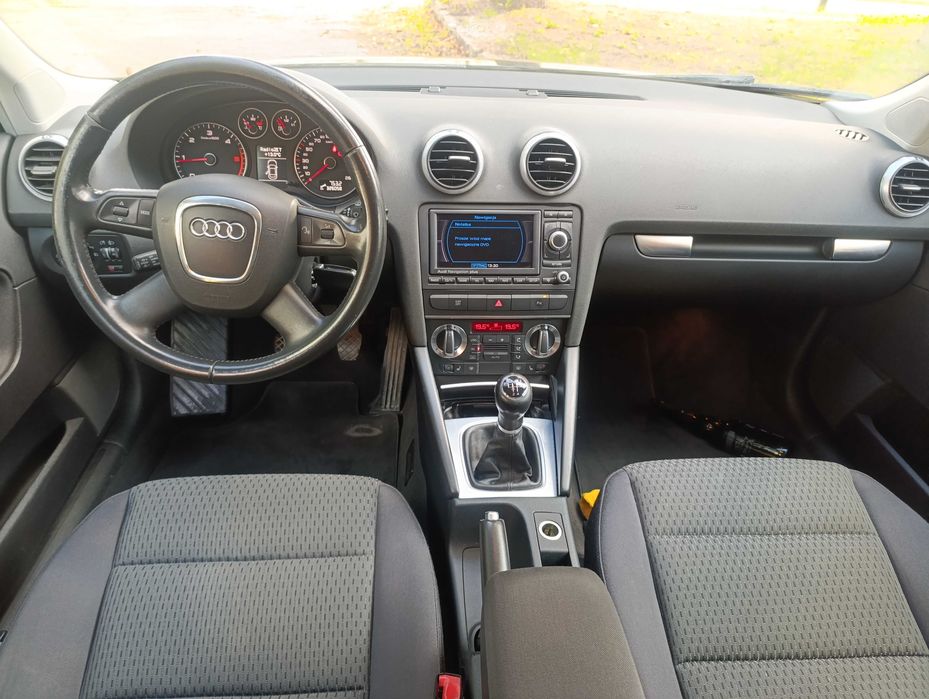 Audi A3 8P LIFT 1.9 TDI Sportback Czarna Alu Tempomat Navi PDC