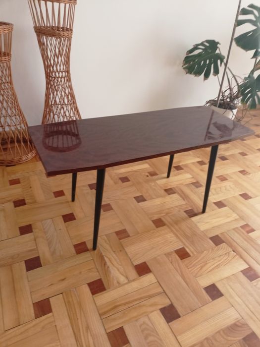 Stolik kawowy PRL – oryginał, lata 60/70, mahoń, politura