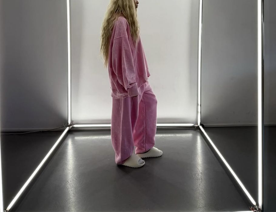 Жіночі штани від бренду Pisdato