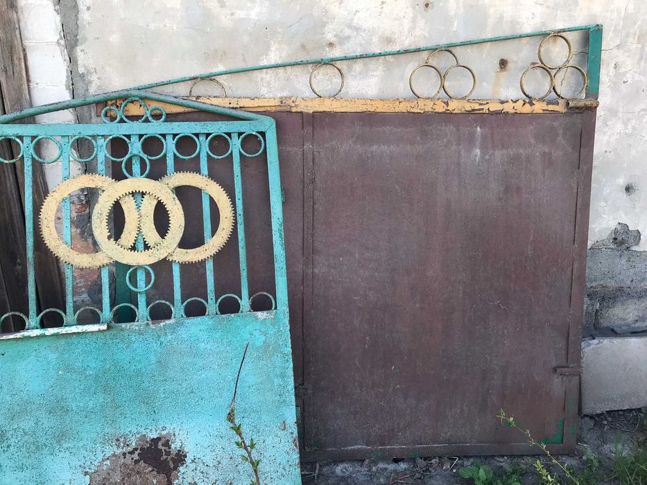 Продам металеві ворота!