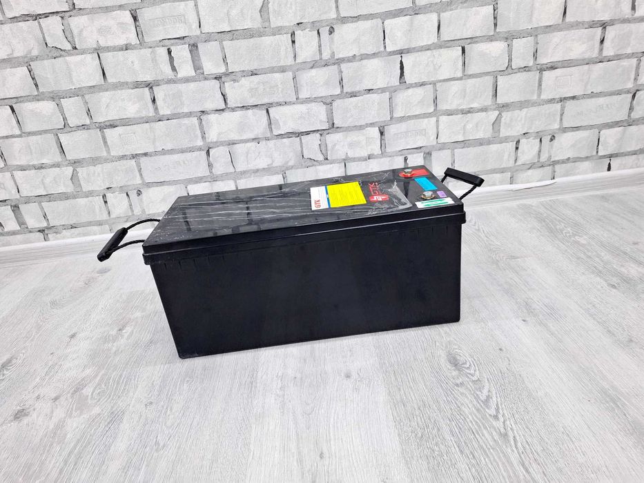 АКУмулятор 24в 120А