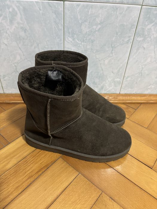 Угги в ідеальному стані