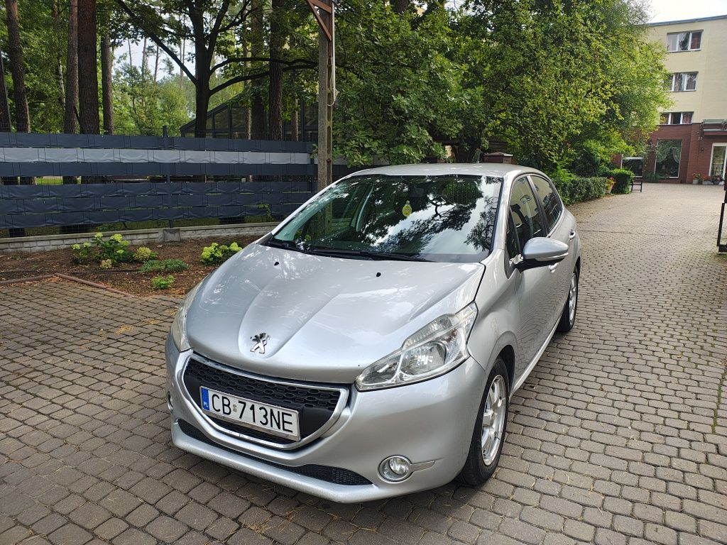 Peugeot 208 1.4 HDi Salon PL