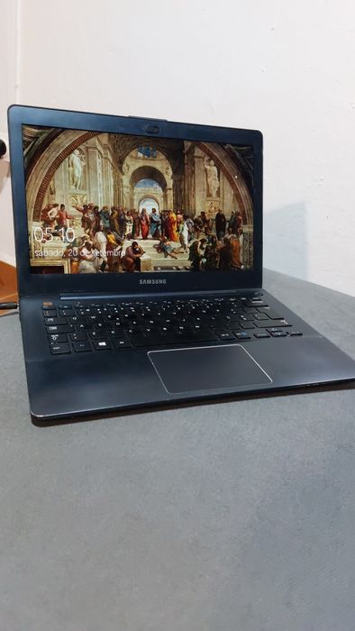 Samsung Notebook 730U a funcionar