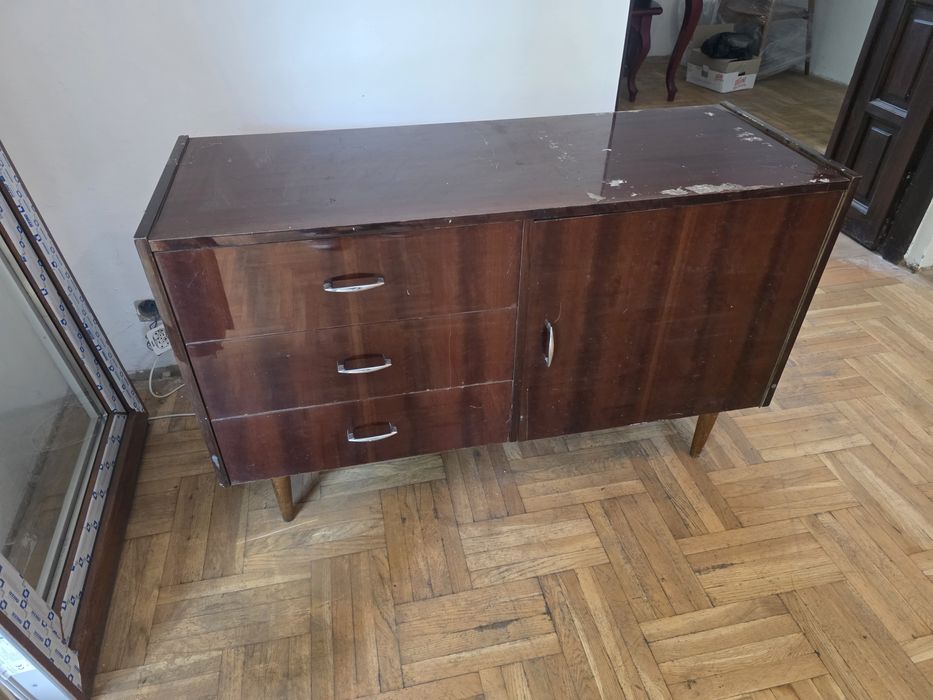 Szafka vintage z 1968r do renowacji