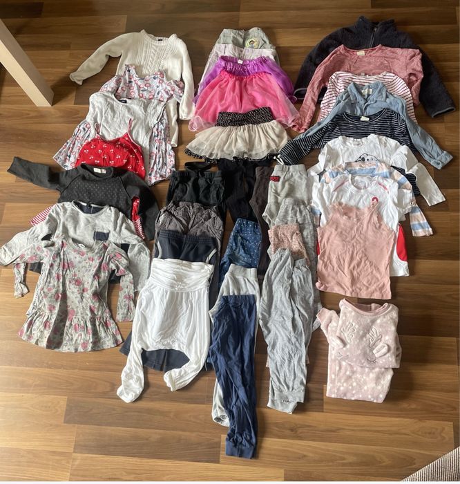 Paka/zestaw ubran dla dziewczynki 110-116