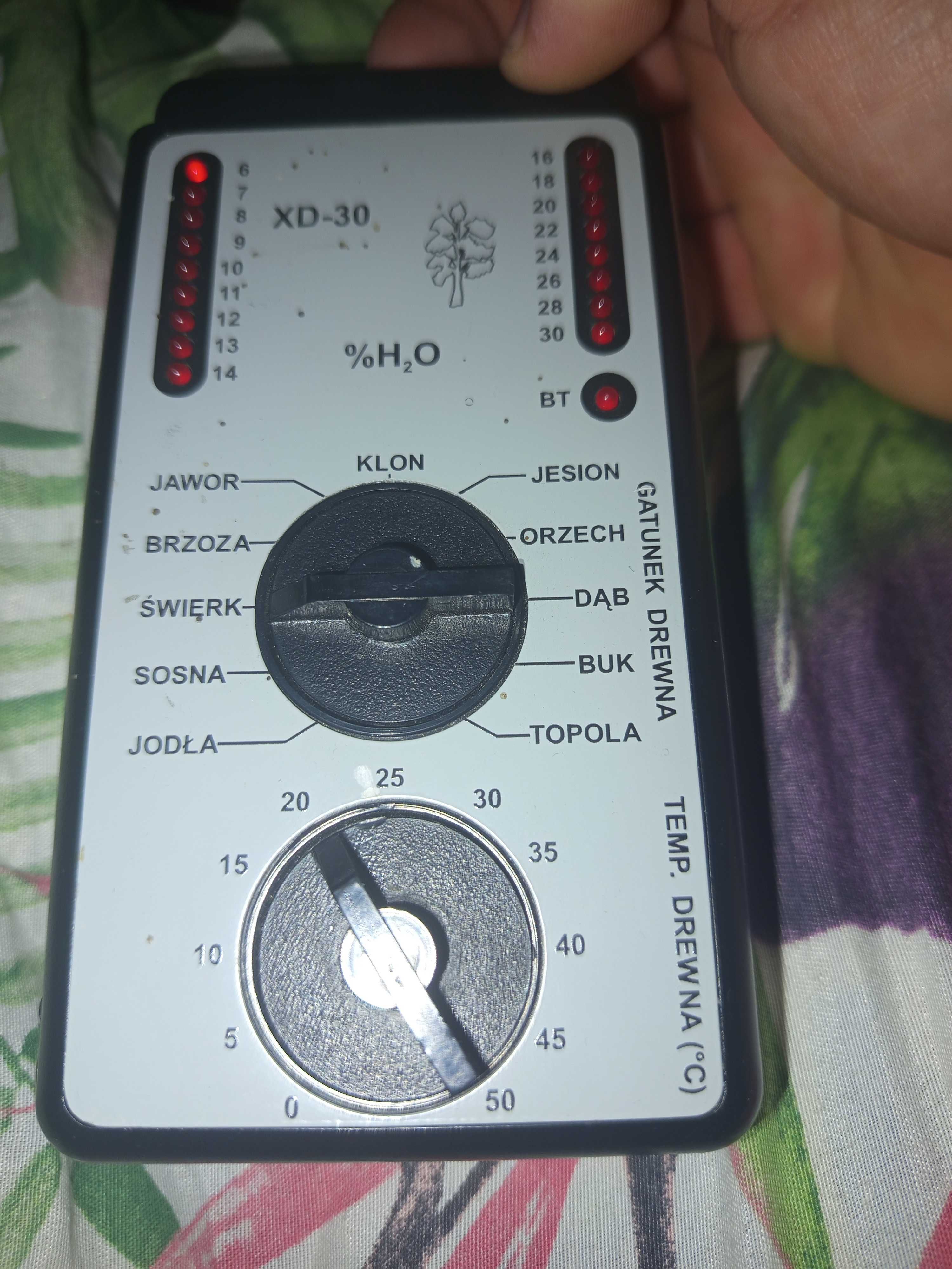 Wilgotnościomierz drewna XD-30