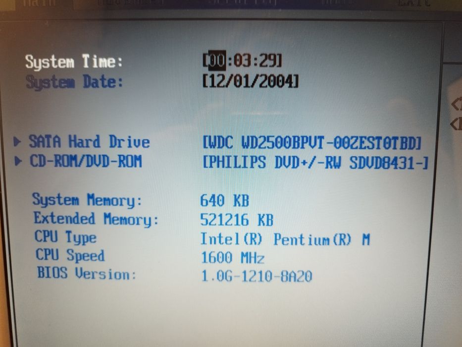 Laptop Fujitsu Siemens Amilo 20 letni