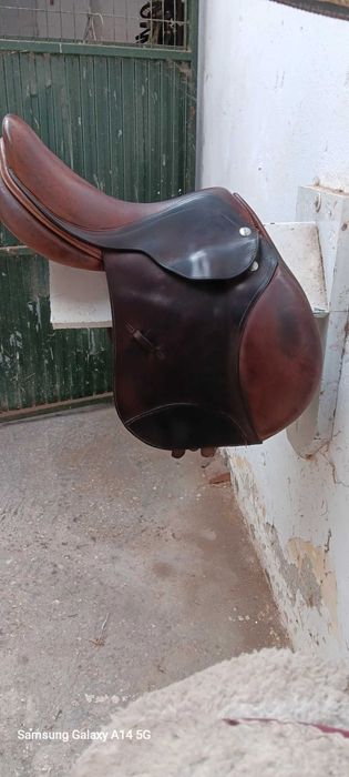 Tenho  este conjunto para vender