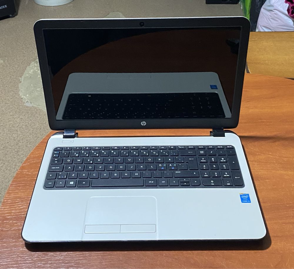Ноутбук HP 15-r102no 15.6"/4GB RAM/500GB HDD/i3-4005! N2164