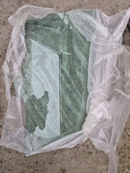 Переднє праве бокове скло (переднього пасажира) для Chevrolet Bolt EV