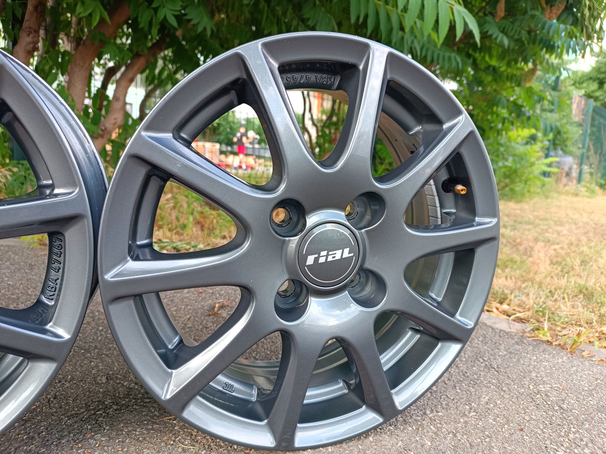 Диски, титани Rial R14 4x100 ET35 J5.5 Авео Ланоc Opel Accent Рено