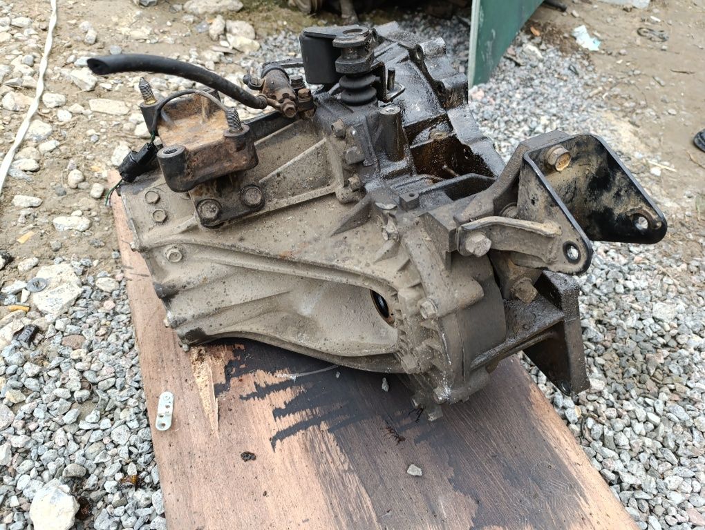 КПП коробка передач2.0 2.4 2WD 4WD G4JS G4JP Hyundai Santa Fe 1  Sonat