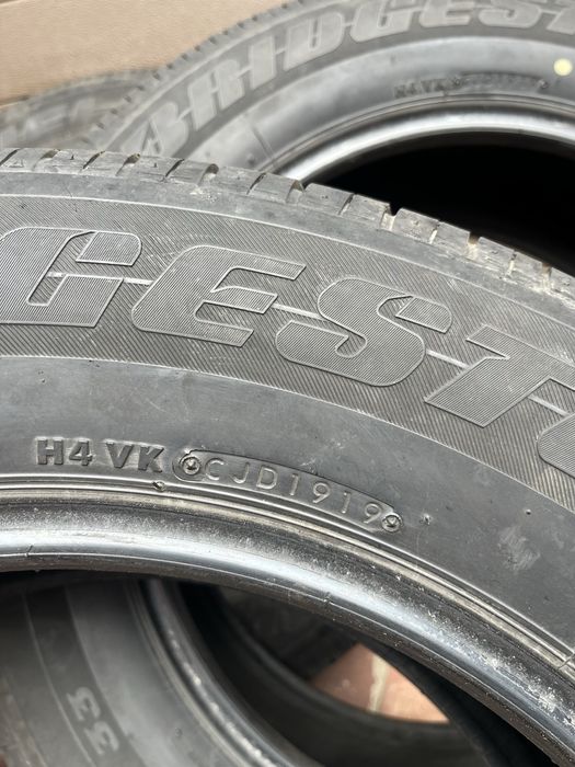 Шини літо Bridgestone Dueler H/L 33 235/65 R18 106V