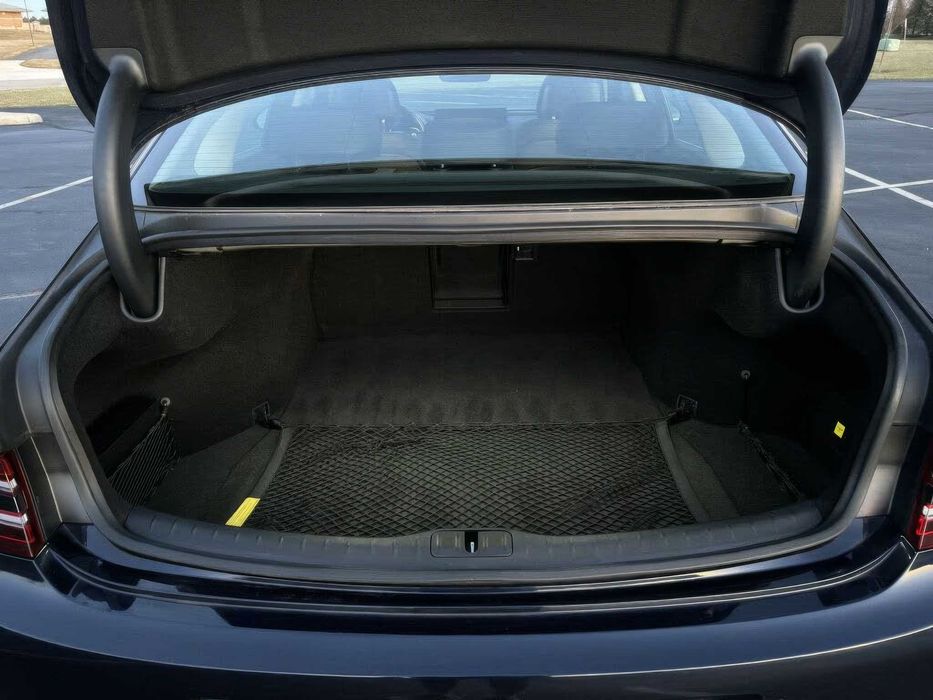 Genesis G80      2023
